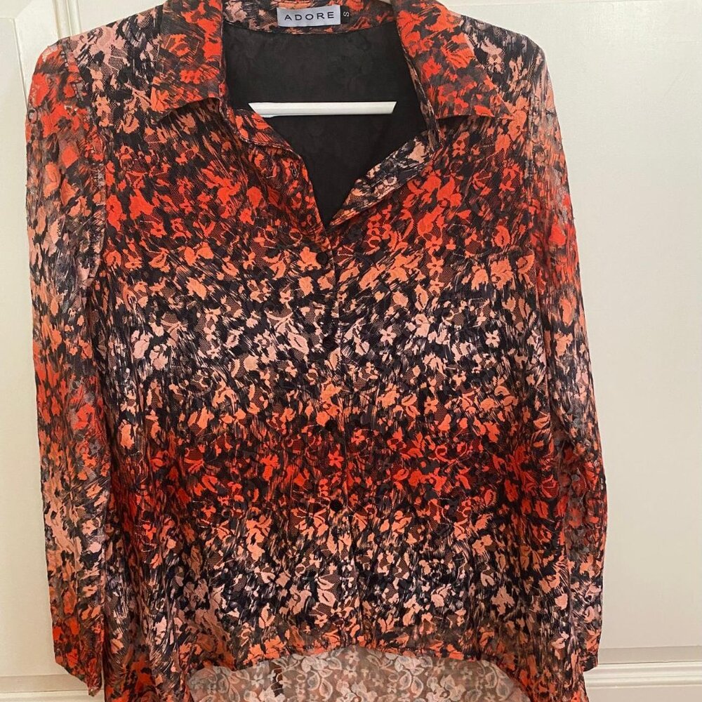 Adore shirt medium, Black & red/Orange